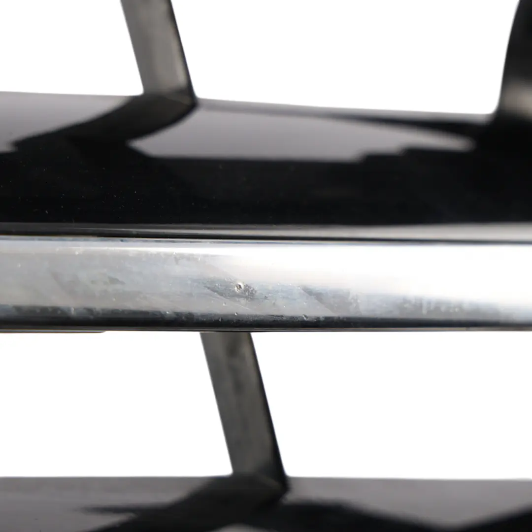Capó Rejilla Delantera Radiador Beam Plata Cromo para Mercedes W204 con número de pieza A2048800023 Mercedes W204 Capó Rejilla Delantera Radiador Beam Plata Cromo - SKU A2048800023 - Número de pieza A2048800023