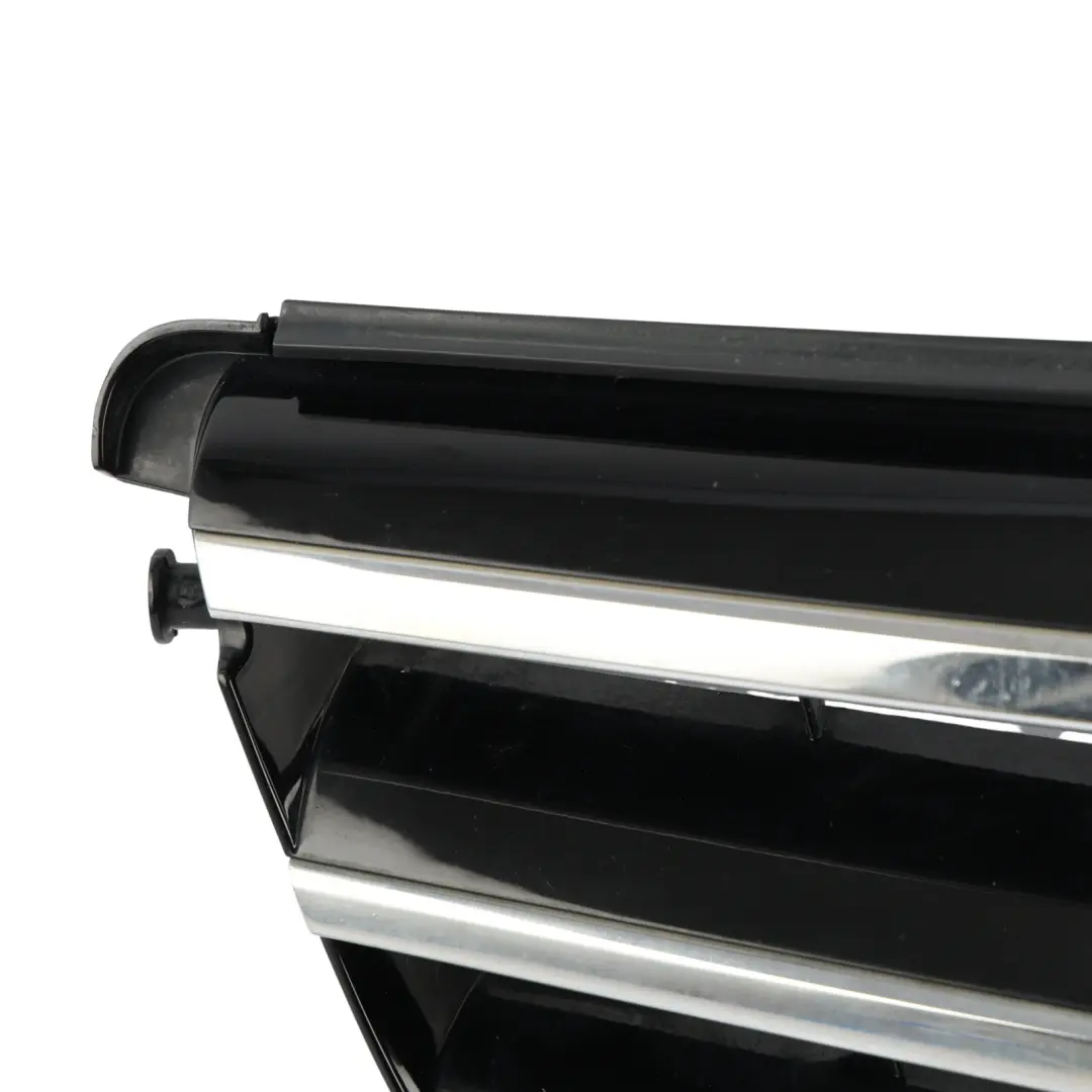 Haube Kühlergrill Front Heizkörper Balken Silber Chrom für Mercedes W204 Motor mit Teilenummer A2048800023 Mercedes W204 Motor Haube Kühlergrill Front Heizkörper Balken Silber Chrom - SKU A2048800023 - Teilenummer A2048800023