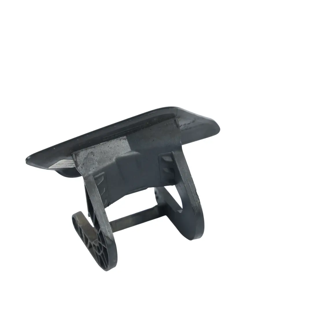 Copertura Lavafari Sinistro Nero Magnetite per Mercedes W204 con numero di parte A2048804224 Mercedes W204 Copertura Lavafari Sinistro Nero Magnetite - SKU A2048804224-MTS - Numero di parte A2048804224