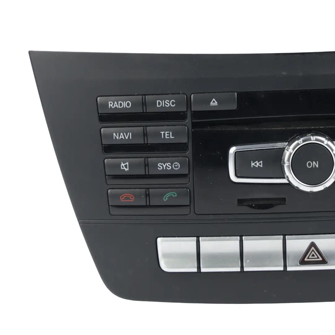 Multimedia Radio Stereo Kopfeinheit für Mercedes W204 mit Teilenummer A2049000014 Mercedes W204 Multimedia Radio Stereo Kopfeinheit - SKU A2049000014 - Teilenummer A2049000014