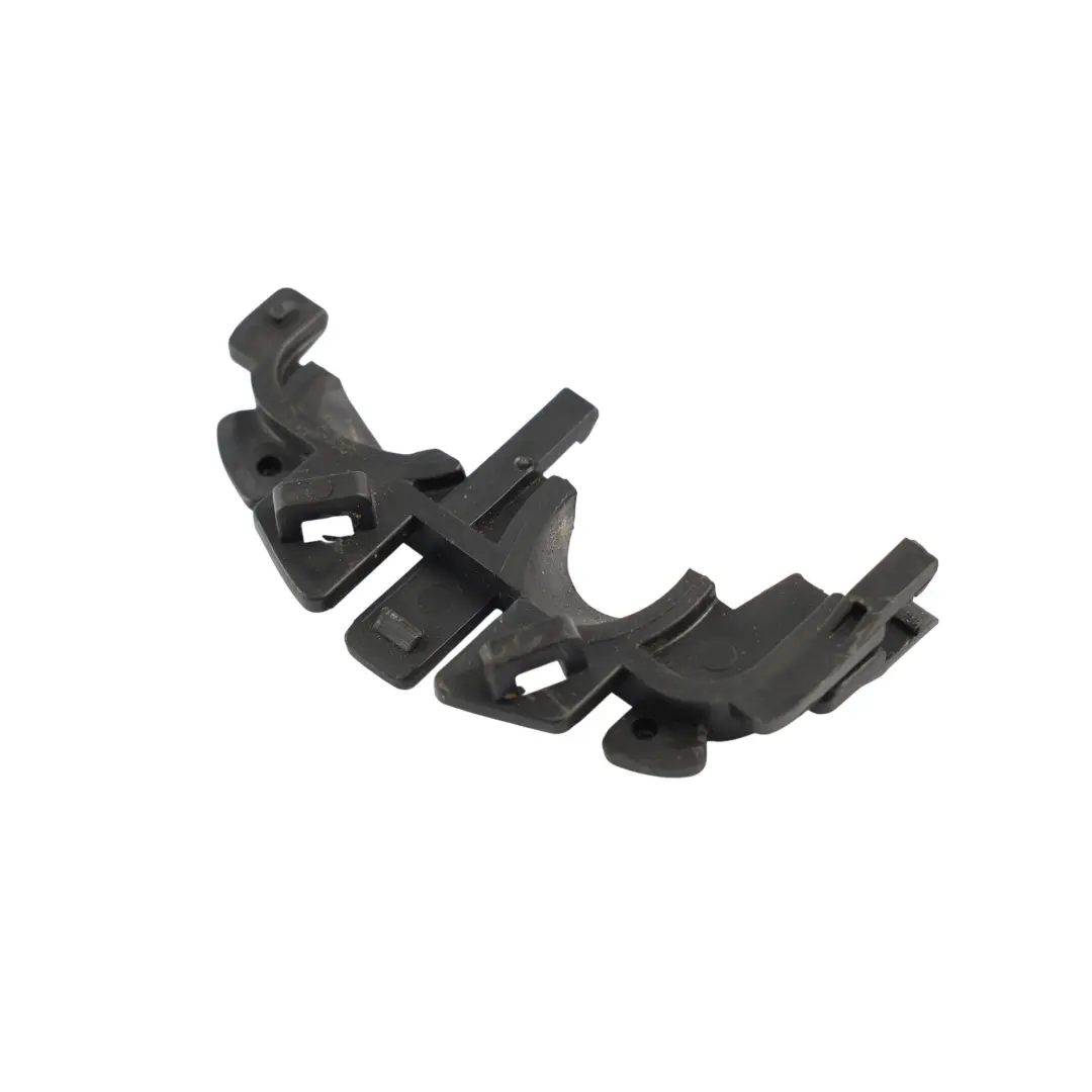 Mercedes A207 W204 Tubo Flessibile Refrigerante con Staffa - SKU A2049980801 - Numero di parte A2049980801
