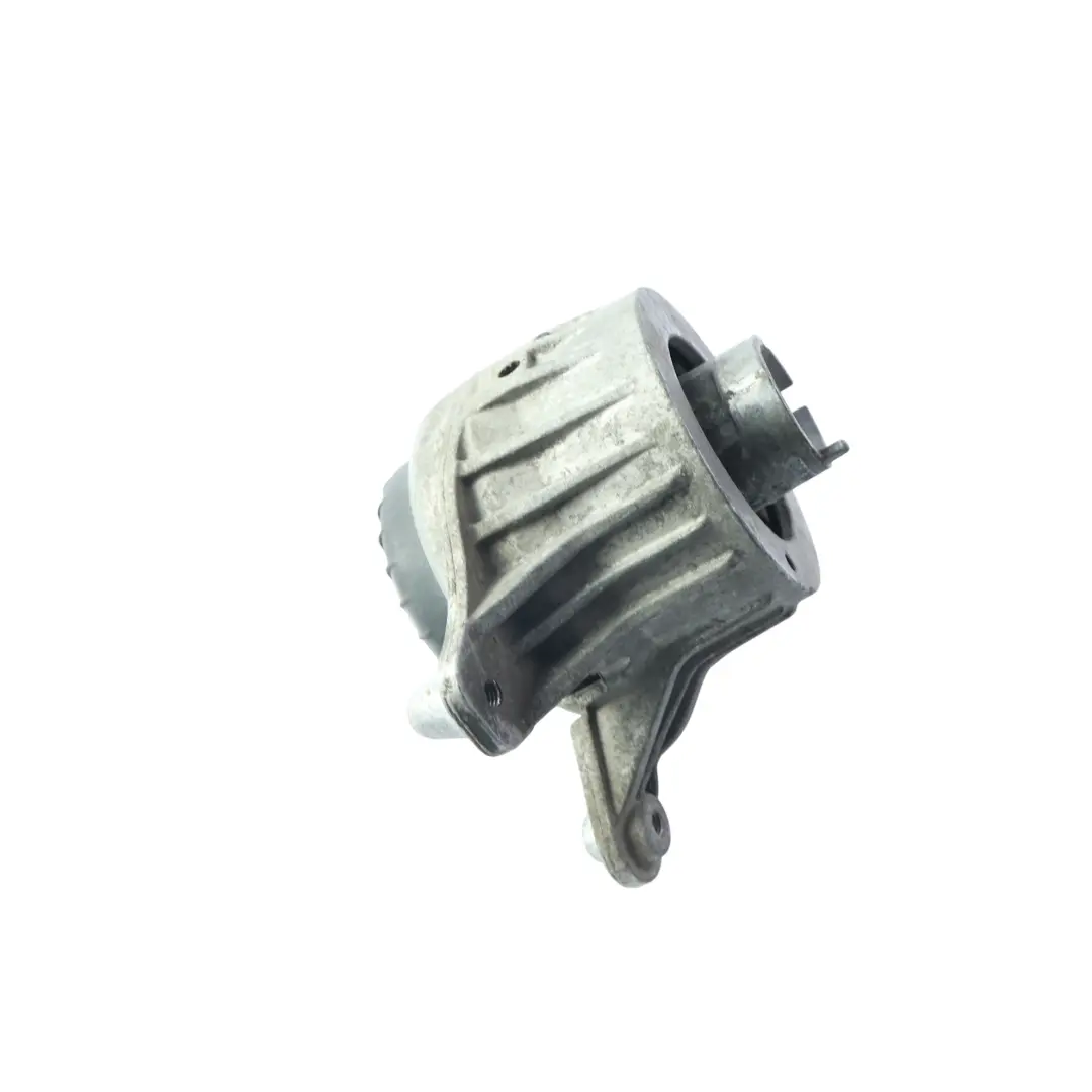 Mercedes W205 C238 Motorlager Links - SKU A2052400200-1 - Teilenummer A2052400200