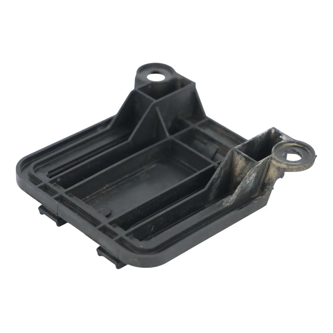 Bay Power Rail Cover Cap to Mercedes W205 W213 Engine with Part number A2055450600 Mercedes W205 W213 Engine Bay Power Rail Cover Cap - SKU RHD-A2055450600 - Part number A2055450600