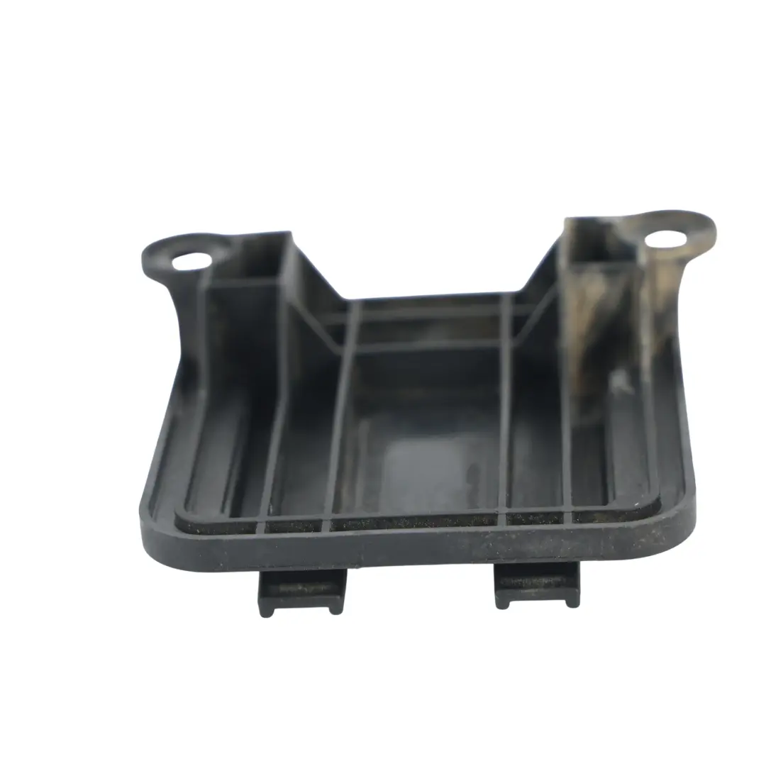 Bay Power Rail Cover Cap to Mercedes W205 W213 Engine with Part number A2055450600 Mercedes W205 W213 Engine Bay Power Rail Cover Cap - SKU RHD-A2055450600 - Part number A2055450600