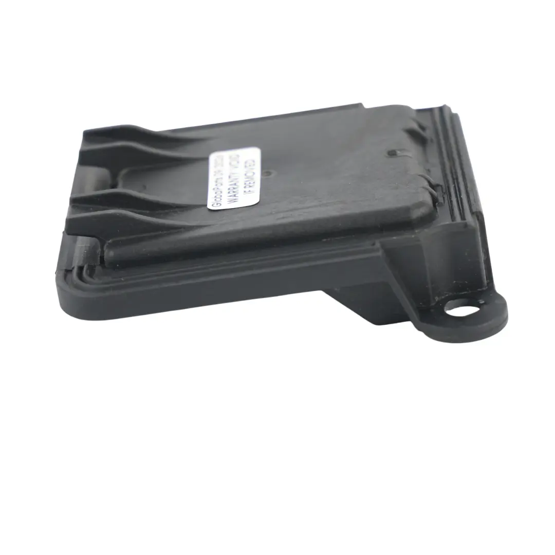 Bay Power Rail Cover Cap to Mercedes W205 W213 Engine with Part number A2055450600 Mercedes W205 W213 Engine Bay Power Rail Cover Cap - SKU RHD-A2055450600 - Part number A2055450600