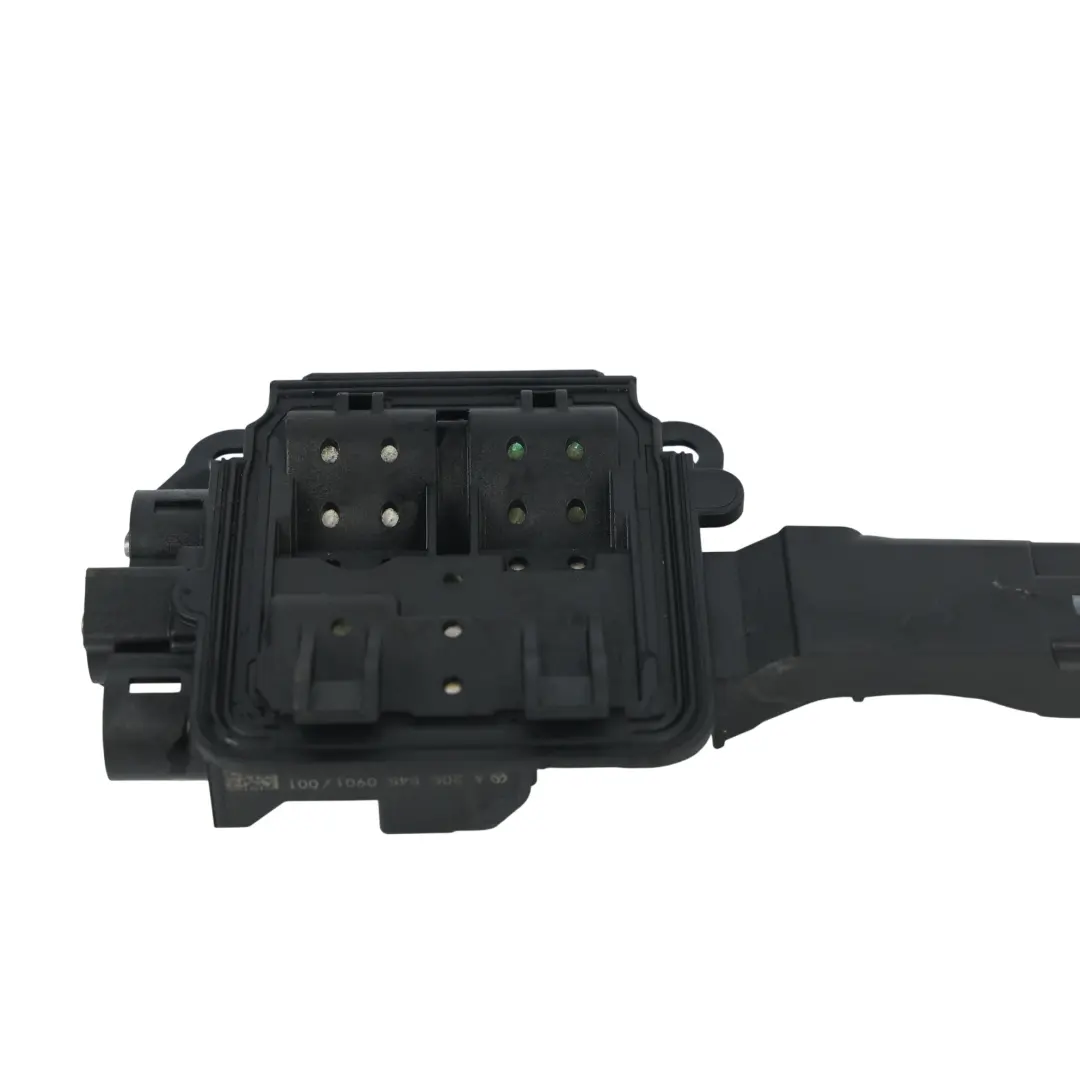 Guida Cavo Morsetto Batteria per Mercedes C205 con numero di parte A2055450901 Mercedes C205 Guida Cavo Morsetto Batteria - SKU A2055450901-1 - Numero di parte A2055450901
