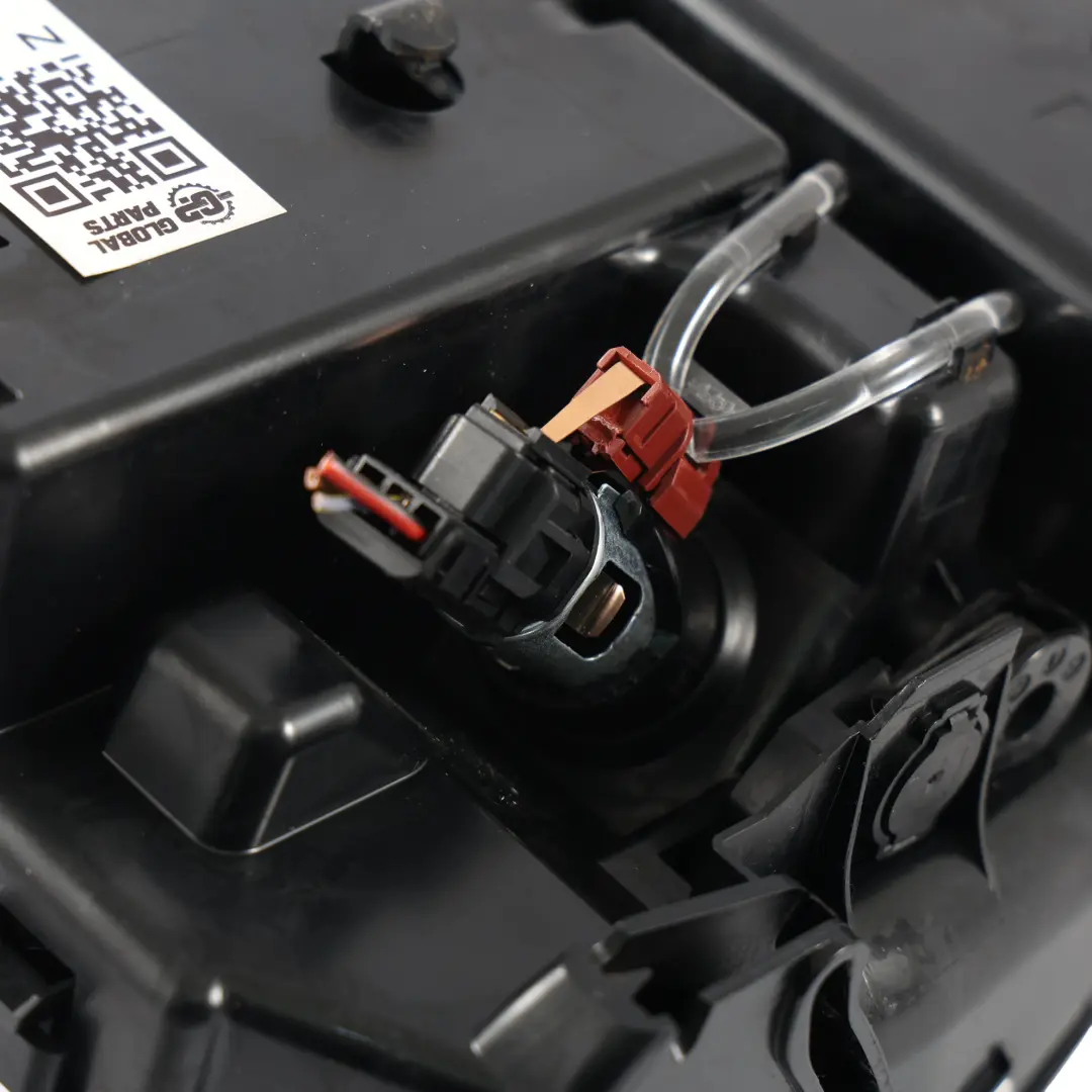 Mercedes C205 Mittelkonsole Vorne Aschenbecher Ablage Schwarz - SKU A2056801005-5 - Teilenummer A2056801005