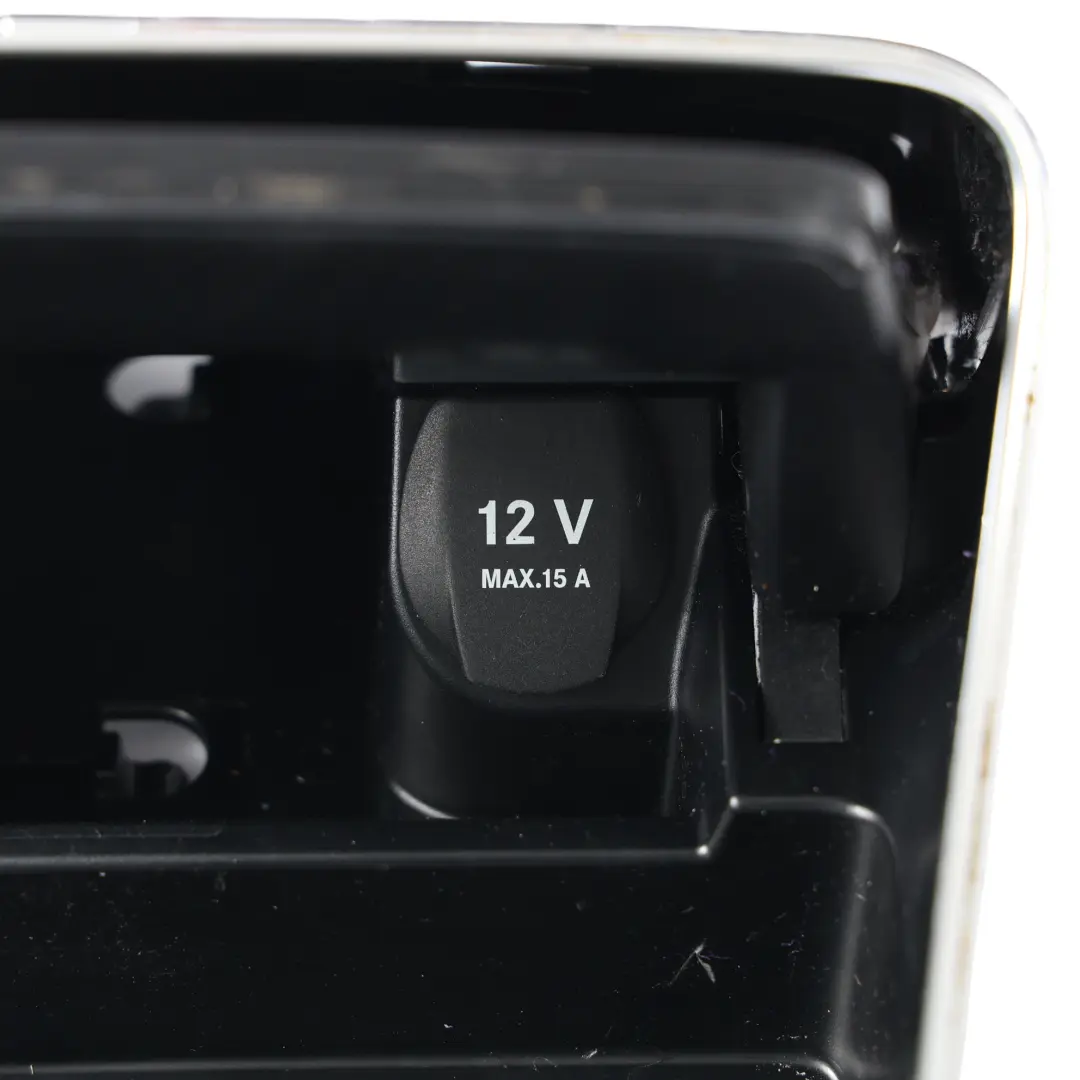 Consola Central Delantera Cenicero Bandeja para Mercedes C205 con número de pieza A2056801005 Mercedes C205 Consola Central Delantera Cenicero Bandeja - SKU A2056801005-5 - Número de pieza A2056801005