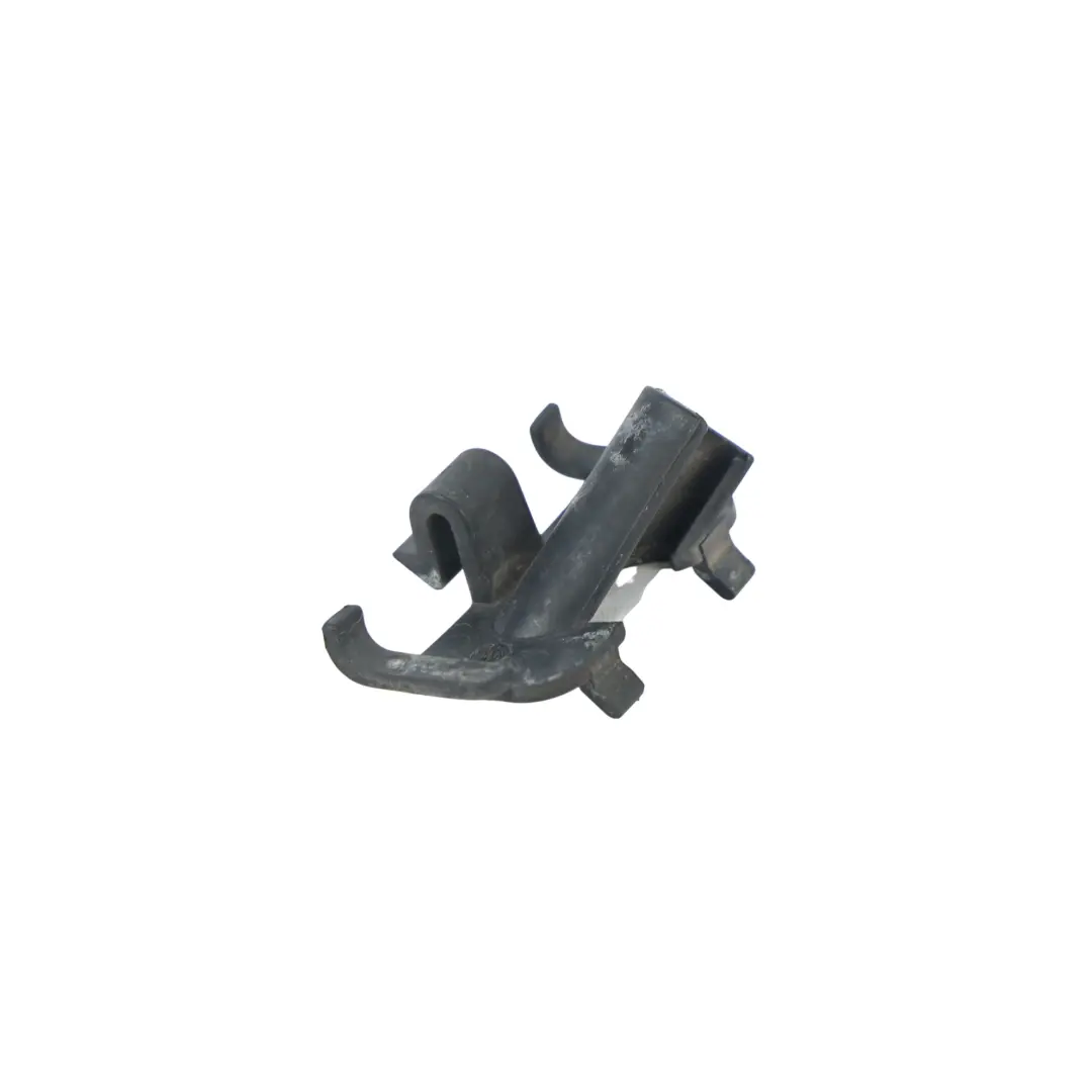 Mercedes W205 C205 S205 C253 Support Tuyau Lave-Glace - SKU A2058690014 - Numéro de pièce A2058690014