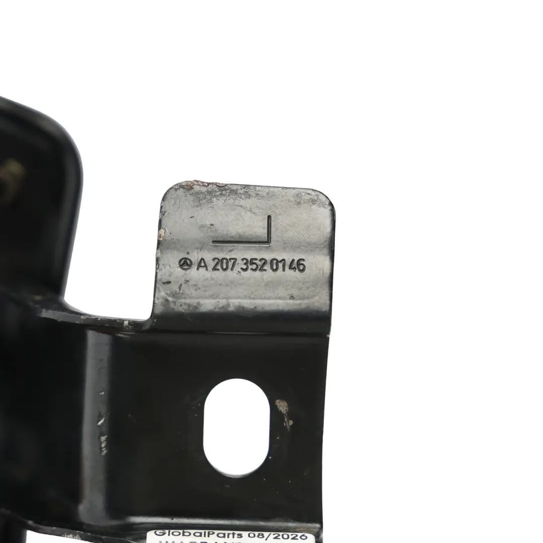 Mercedes S212 Wspornik Ogranicznika Tylnej Osi Lewy - SKU A2073520146 - Numer Części A2073520146