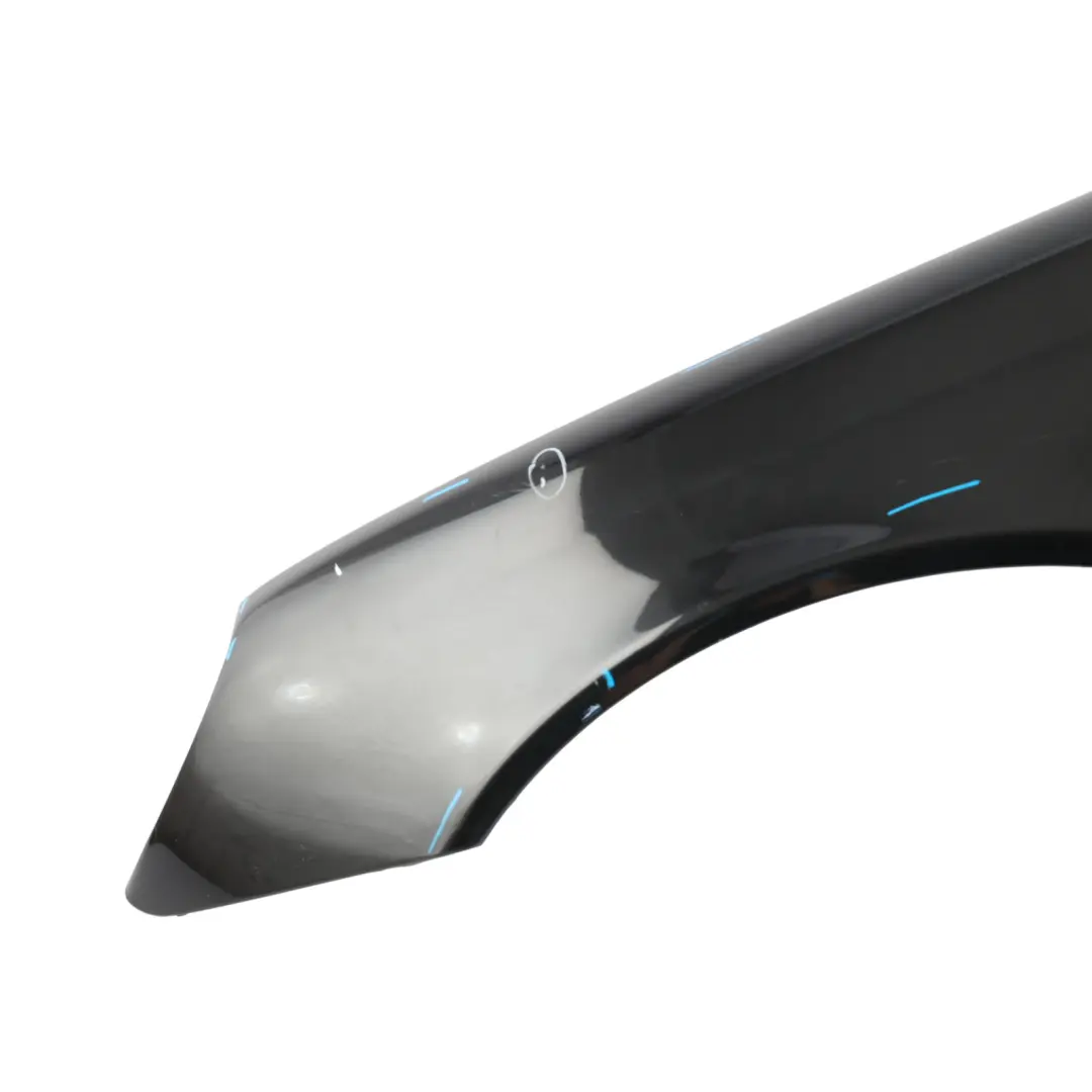 Panel Lateral Mercedes CLK A209 C209 Guardabarros Izquierdo Obsidian Black - 197 para con número de pieza A2098800318 Panel Lateral Mercedes CLK A209 C209 Guardabarros Izquierdo Obsidian Black - 197 - SKU A2098800318-OB - Número de pieza A2098800318