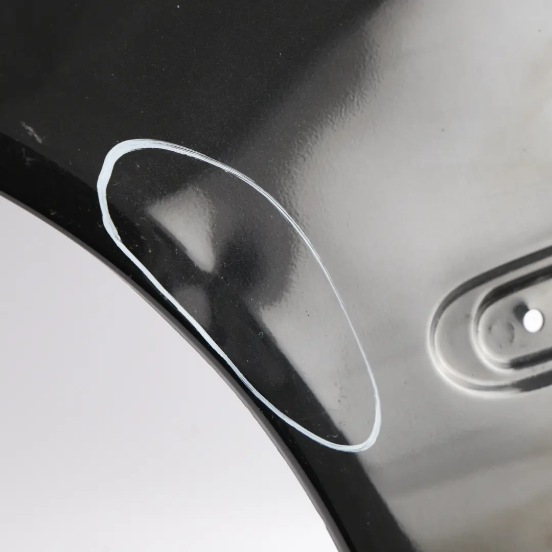 Panel Lateral Mercedes CLK A209 C209 Guardabarros Izquierdo Obsidian Black - 197 para con número de pieza A2098800318 Panel Lateral Mercedes CLK A209 C209 Guardabarros Izquierdo Obsidian Black - 197 - SKU A2098800318-OB - Número de pieza A2098800318