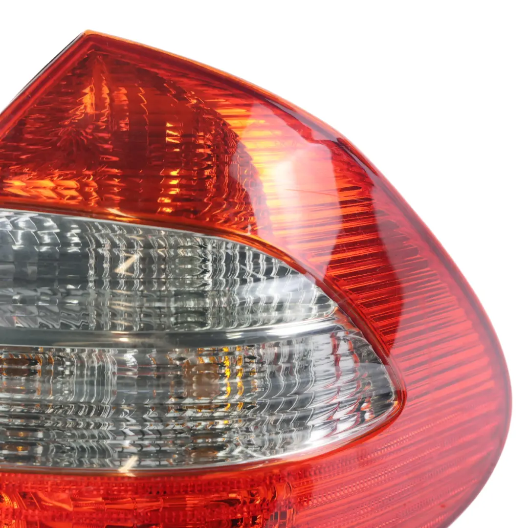Mercedes W211 Faro Posteriore Destro - SKU A2118202464 - Numero di parte A2118202464