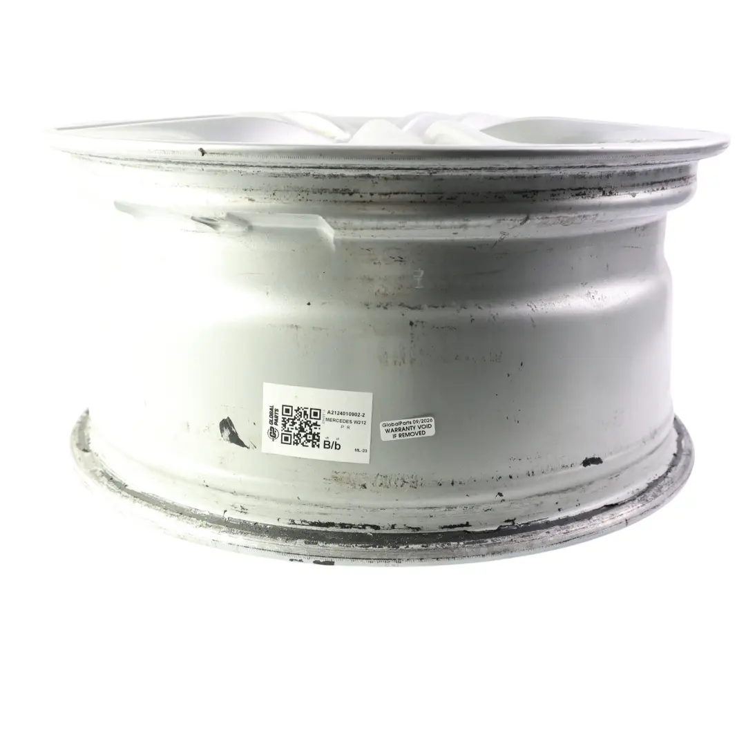 Cerchio Lega Argento 5-Razze Doppie 17" ET:48 8J per Mercedes W212 con numero di parte A2124010902 Mercedes W212 Cerchio Lega Argento 5-Razze Doppie 17" ET:48 8J - SKU A2124010902-2 - Numero di parte A2124010902