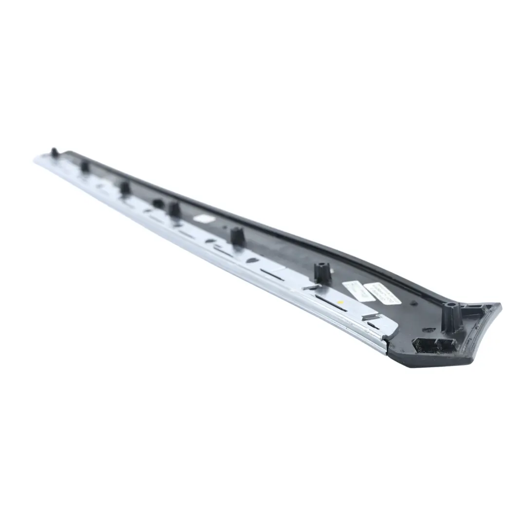 Mercedes W212 Listwa Boczka Lewy Przód Aluminium - SKU A2127200522 - Numer Części A2127200522