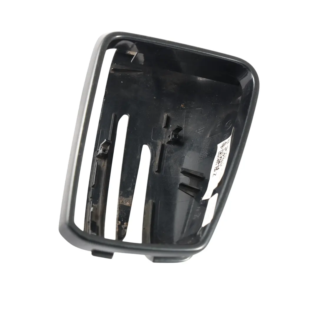Obudowa Lusterka Prawa Czarny Magnetyt 183 do Mercedes W204 W212 o numerze A2128106000 Mercedes W204 W212 Obudowa Lusterka Prawa Czarny Magnetyt 183 - SKU A2128106000-MTS - Numer Części A2128106000