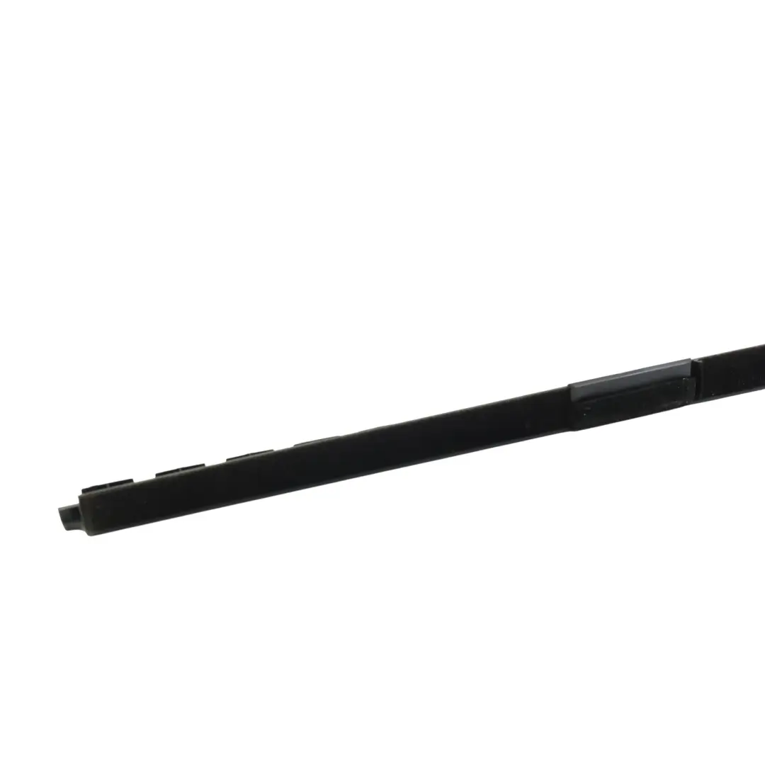 Rollo Schiebefenster Abdeckung Streifen Links für Mercedes W221 mit Teilenummer A2217370574 Mercedes W221 Rollo Schiebefenster Abdeckung Streifen Links - SKU A2217370574 - Teilenummer A2217370574