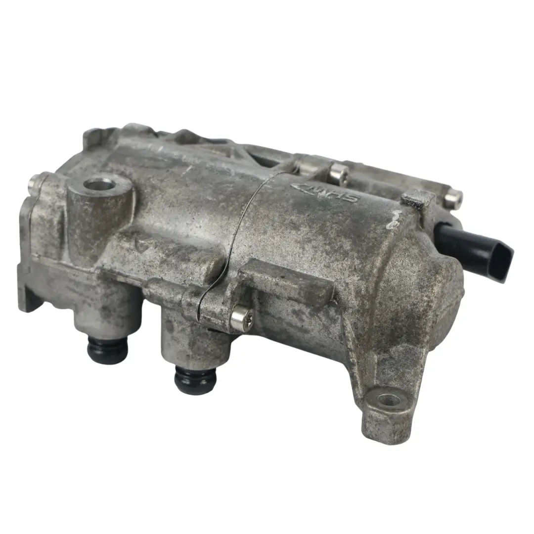 Gearbox Transmission Oil Pump 2.0 Petrol to Mercedes W205 with Part number A2222700201 Mercedes W205 Gearbox Transmission Oil Pump 2.0 Petrol - SKU A2222700201 - Part number A2222700201