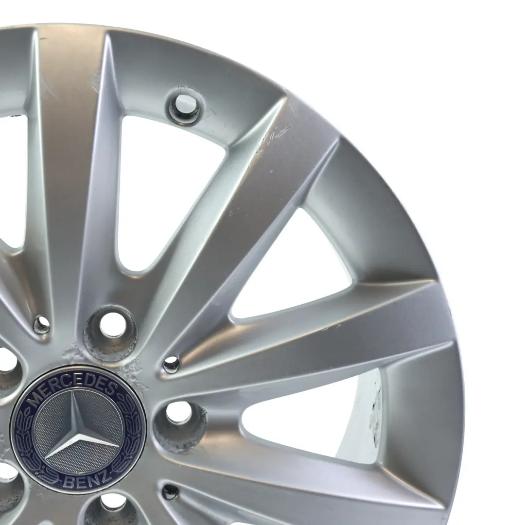 Leichtmetallfelge Silberne 10-Speichen 16" ET:49 6,5J für Mercedes W176 mit Teilenummer A2464010500 Mercedes W176 Leichtmetallfelge Silberne 10-Speichen 16" ET:49 6,5J - SKU A2464010500-1 - Teilenummer A2464010500