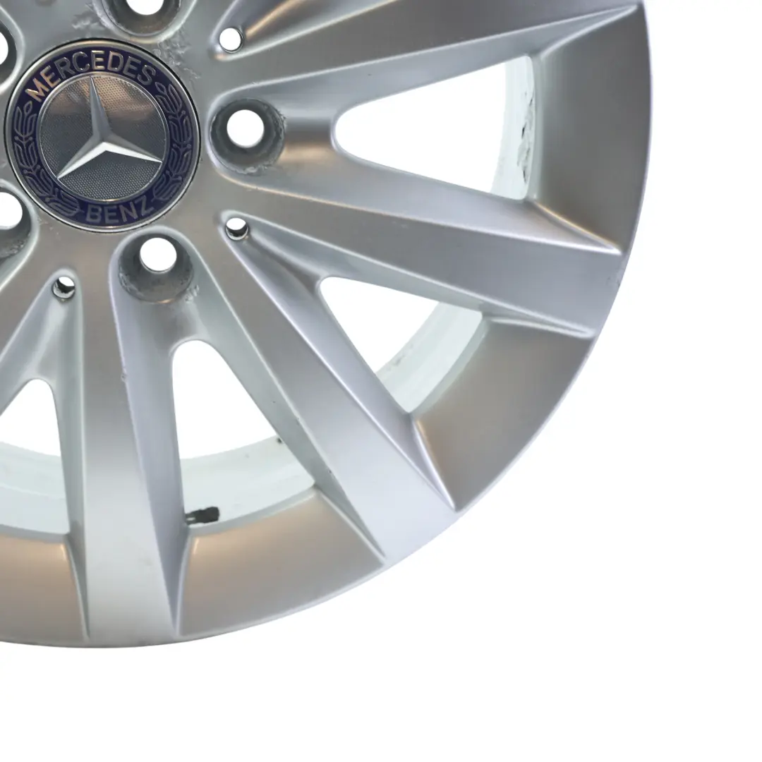 Leichtmetallfelge Silberne 10-Speichen 16" ET:49 6,5J für Mercedes W176 mit Teilenummer A2464010500 Mercedes W176 Leichtmetallfelge Silberne 10-Speichen 16" ET:49 6,5J - SKU A2464010500-1 - Teilenummer A2464010500