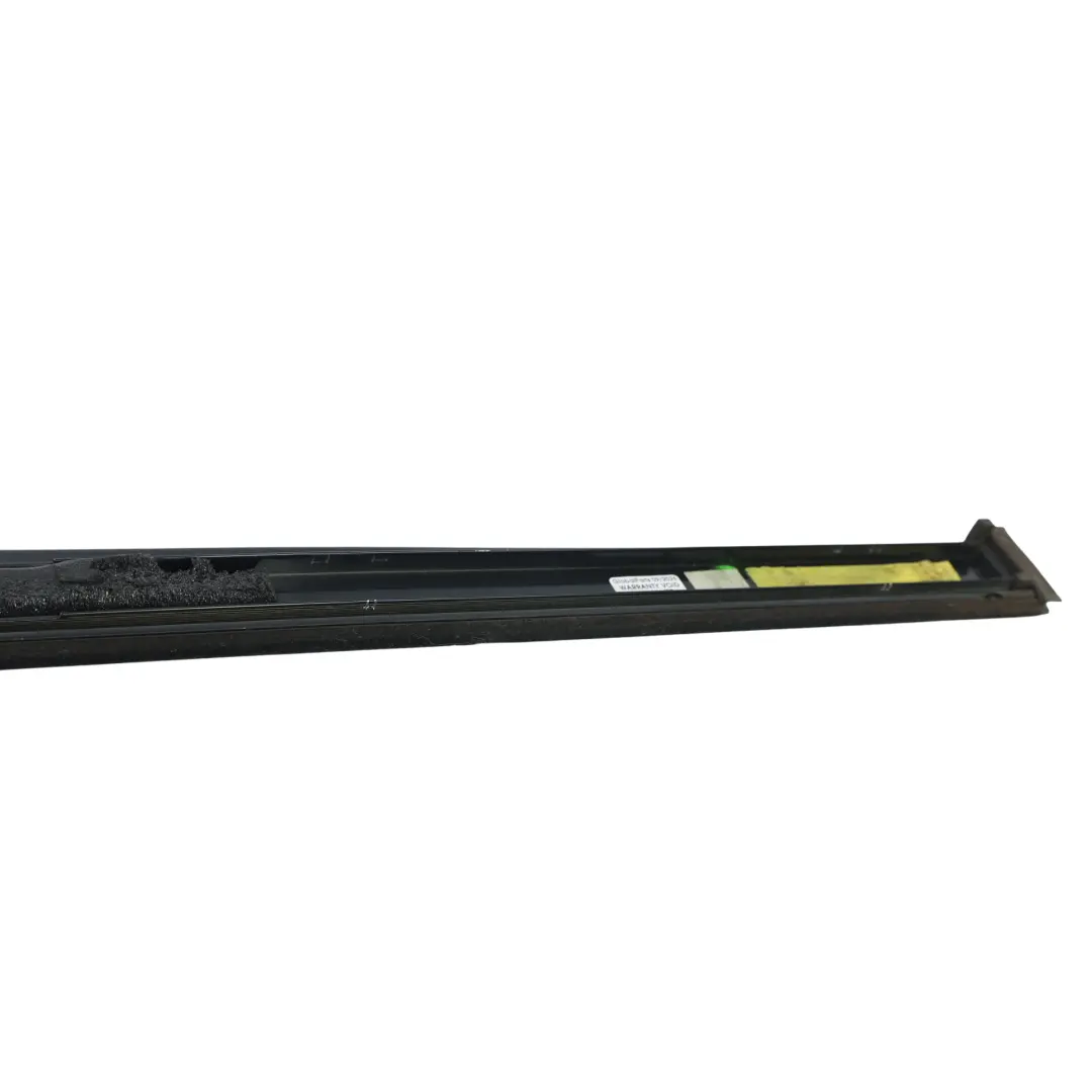 Panel Moldura Techo Panorámico Exterior Izquierdo para Mercedes W246 con número de pieza A2466901382 Mercedes W246 Panel Moldura Techo Panorámico Exterior Izquierdo - SKU A2466901382 - Número de pieza A2466901382