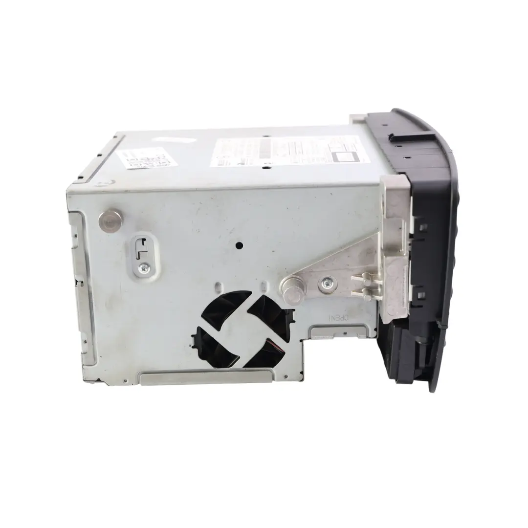 Mercedes W176 Radio CD Panel Sterowania - SKU A2469008610 - Numer Części A2469008610