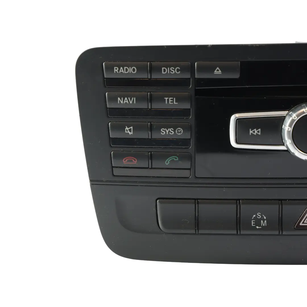 Radio CD Bedienteil Kopfeinheit für Mercedes W176 mit Teilenummer A2469008610 Mercedes W176 Radio CD Bedienteil Kopfeinheit - SKU A2469008610 - Teilenummer A2469008610