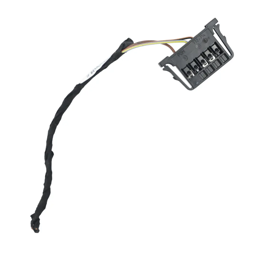 Mercedes W246 Lampa Tylna Bagażnika Wewnętrzna Lewa - SKU A2469068500-2 - Numer Części A2469068500