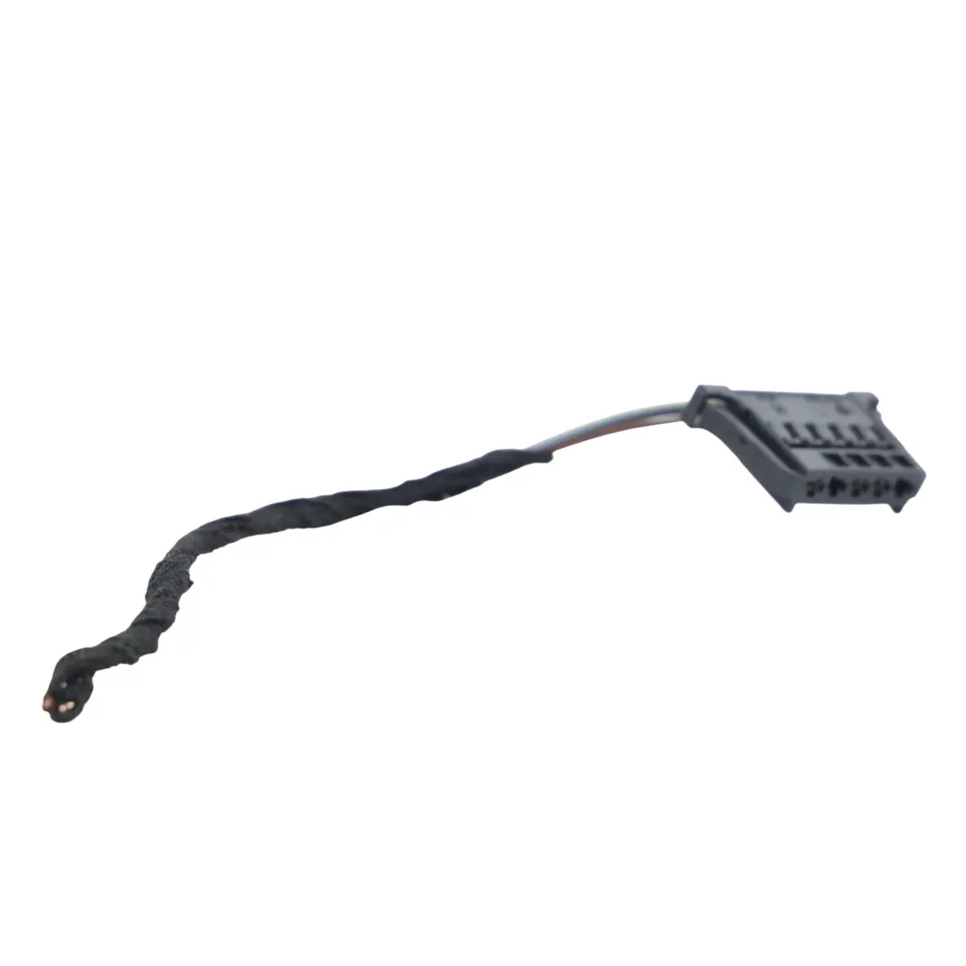 Lampa Tylna Bagażnika Wewnętrzna Lewa do Mercedes W246 o numerze A2469068500 Mercedes W246 Lampa Tylna Bagażnika Wewnętrzna Lewa - SKU A2469068500-2 - Numer Części A2469068500