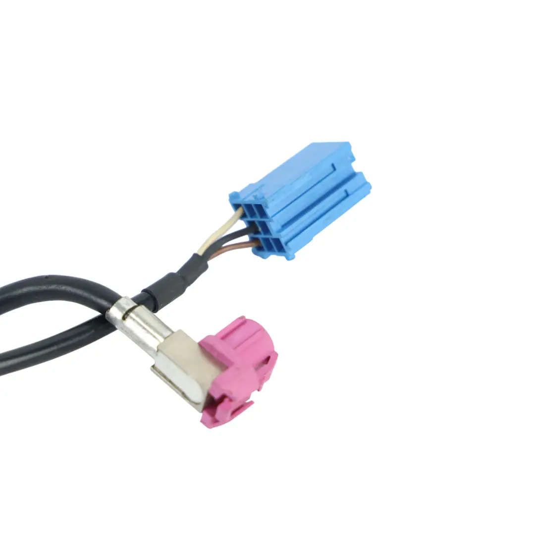 Smart Fortwo C451 Conector Puerto Entrada Audio USB Aux - SKU A4518200015 - Número de pieza A4518200015