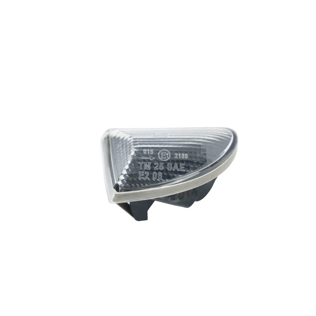 Lampa Kierunkowskazu Bocznego Prawa do Smart Fortwo 451 o numerze A4519067800 Smart Fortwo 451 Lampa Kierunkowskazu Bocznego Prawa - SKU A4519067800 - Numer Części A4519067800