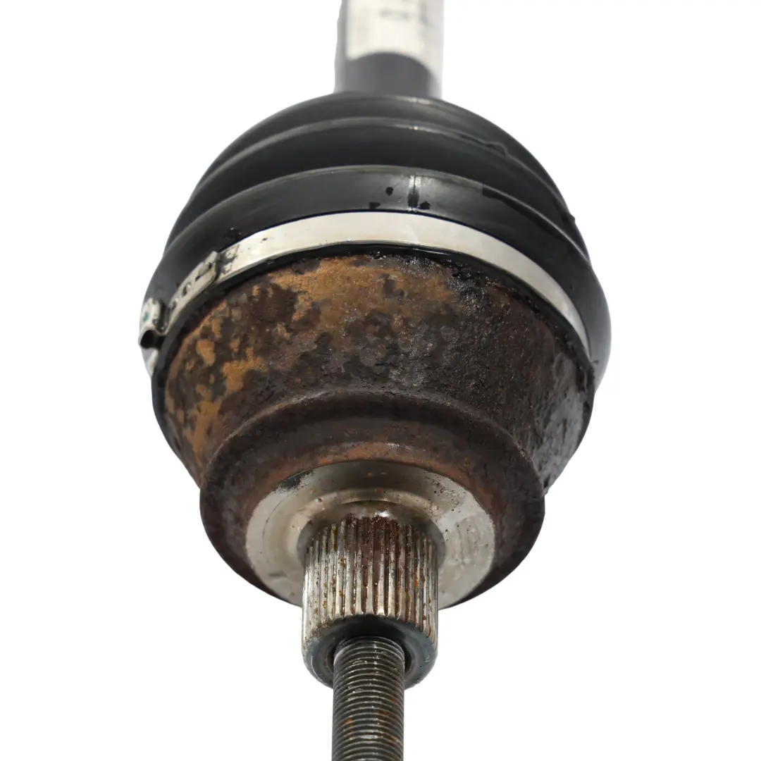 Front Axle Driveshaft Right O/S 6 Speed Automatic Gearbox to Audi A8 D3 with Part number A4E0407272P Audi A8 D3 Front Axle Driveshaft Right O/S 6 Speed Automatic Gearbox - SKU A4E0407272P - Part number A4E0407272P