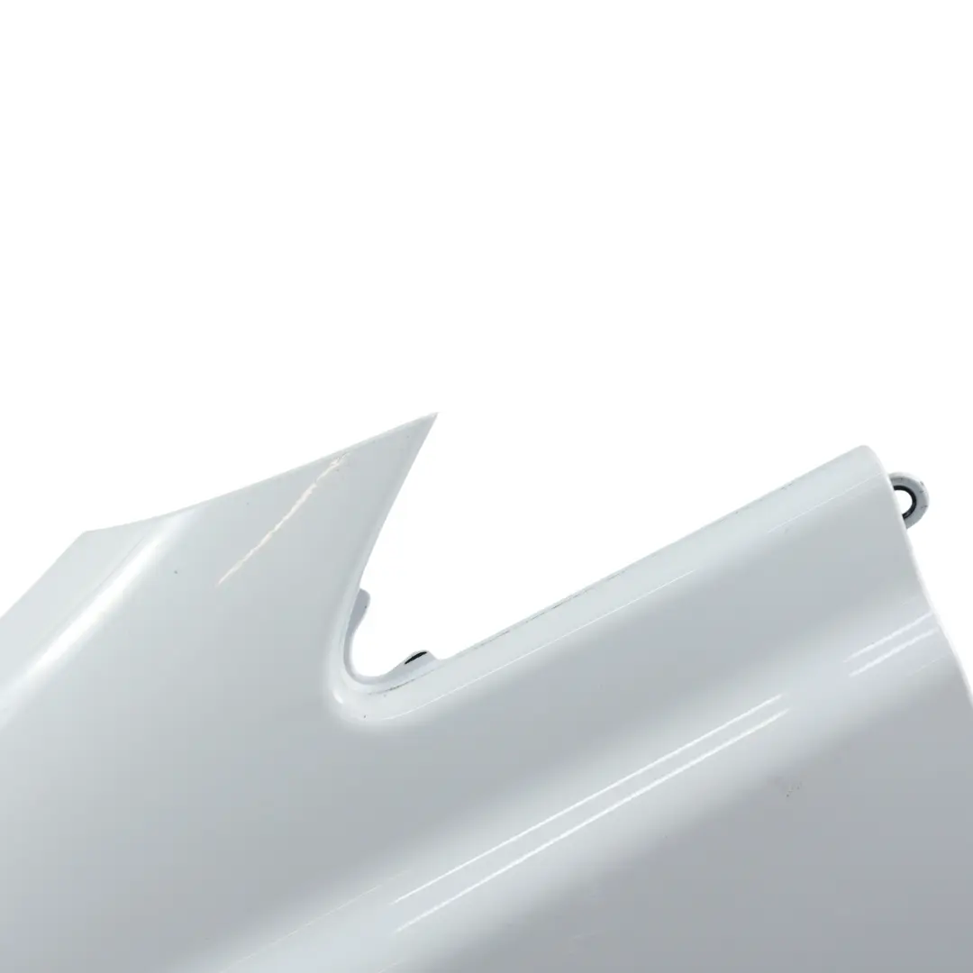 Parafango Anteriore Sinistro Bianco Artico 9147 per Mercedes Vito W639 con numero di parte A6396305107 Mercedes Vito W639 Parafango Anteriore Sinistro Bianco Artico 9147 - SKU A6396305107-ARW - Numero di parte A6396305107
