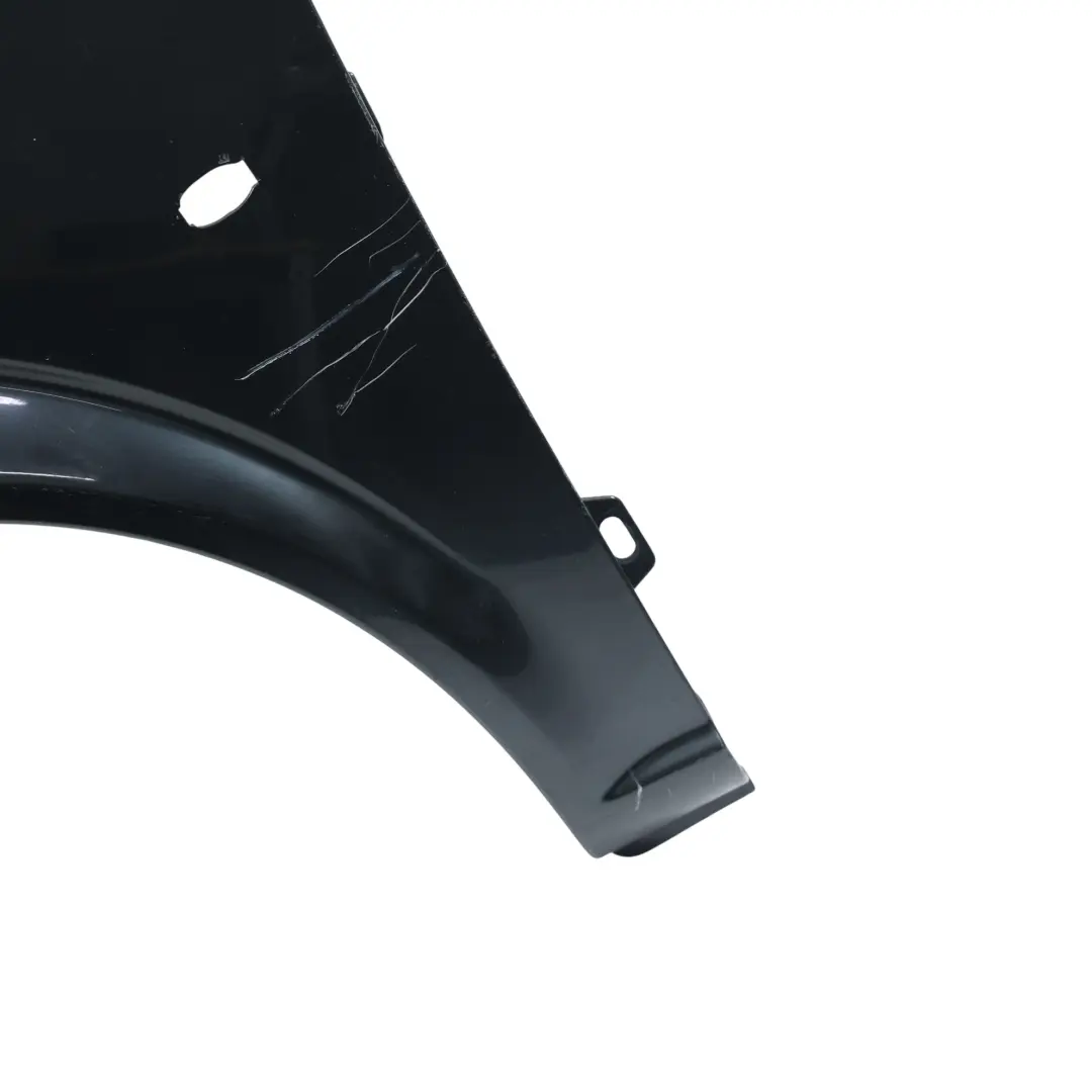 Panel De Guardabarros Delantero Izquierdo Carbon Black - 040 para Mercedes Vito W639 con número de pieza A6396305107 Mercedes Vito W639 Panel De Guardabarros Delantero Izquierdo Carbon Black - 040 - SKU A6396305107-CBL - Número de pieza A6396305107