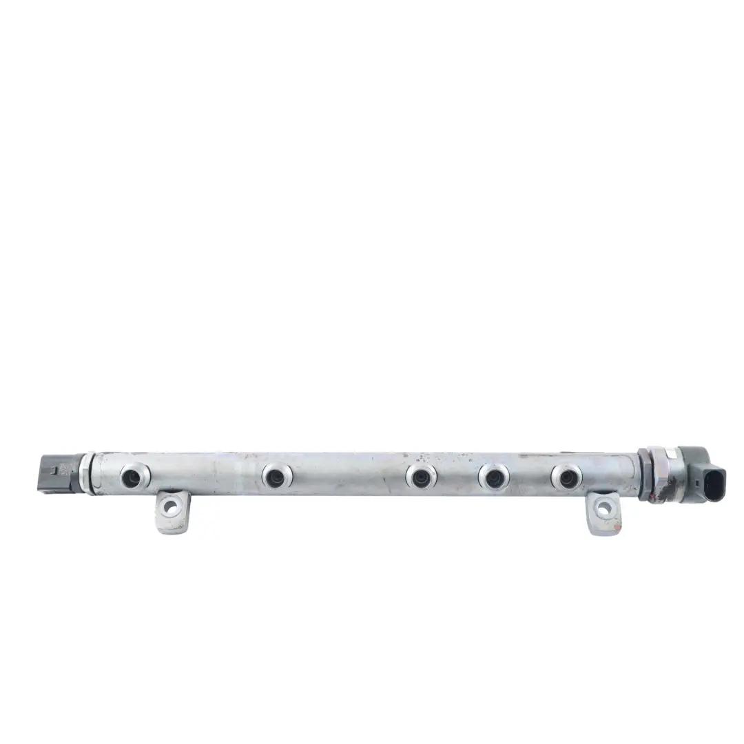Riel Inyección Diesel Alta Presión OM640 para Mercedes W169 W245 con número de pieza A6400702095 Mercedes W169 W245 Riel Inyección Diesel Alta Presión OM640 - SKU A6400702095 - Número de pieza A6400702095