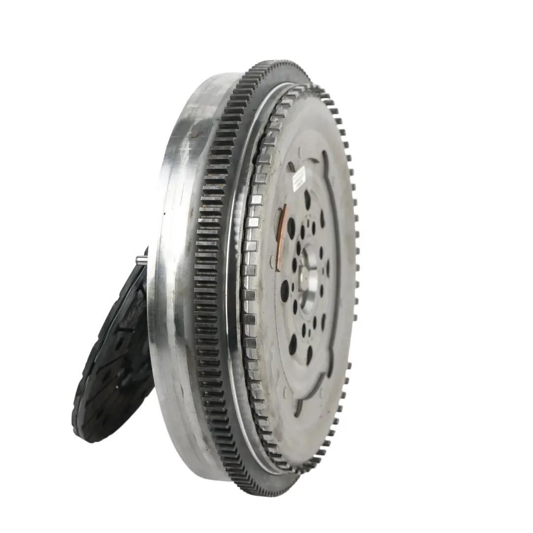 Mass Flywheel Clutch Set 2.1 CDI Diesel to Mercedes Sprinter W906 Dual with Part number A6460302105 Mercedes Sprinter W906 Dual Mass Flywheel Clutch Set 2.1 CDI Diesel - SKU A6460302105-1 - Part number A6460302105