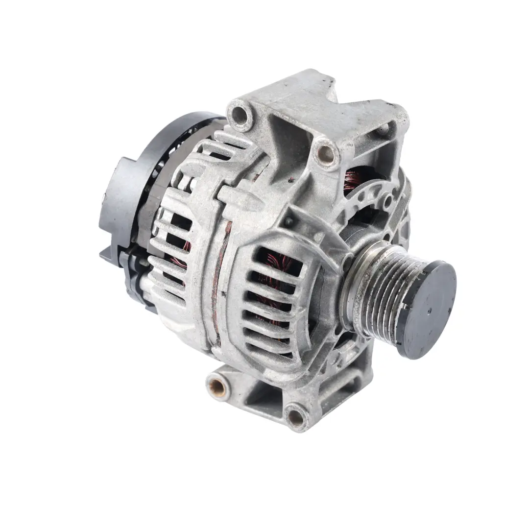 Alternador Motor Mercedes Sprinter W906 Diesel OM646 Alternador para con número de pieza A6461540002 Alternador Motor Mercedes Sprinter W906 Diesel OM646 Alternador - SKU A6461540002-1 - Número de pieza A6461540002