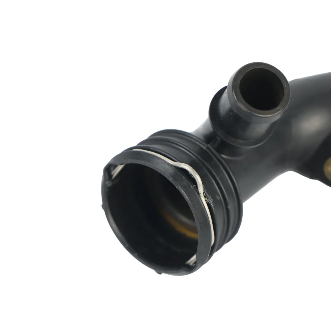 Durite Tuyau Pompe à Eau Moteur Diesel OM651 pour Mercedes W204 à propos du numéro de pièce A6512001651 Mercedes W204 Durite Tuyau Pompe à Eau Moteur Diesel OM651 - SKU A6512001651-1 - Numéro de pièce A6512001651