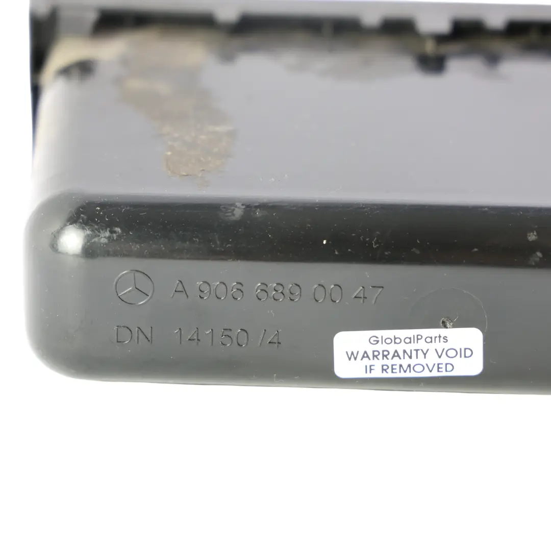 Mittelkonsole Ascher Steckdosen Blende für Mercedes Sprinter W906 mit Teilenummer A9066890047 Mercedes Sprinter W906 Mittelkonsole Ascher Steckdosen Blende - SKU A9066890047-2 - Teilenummer A9066890047