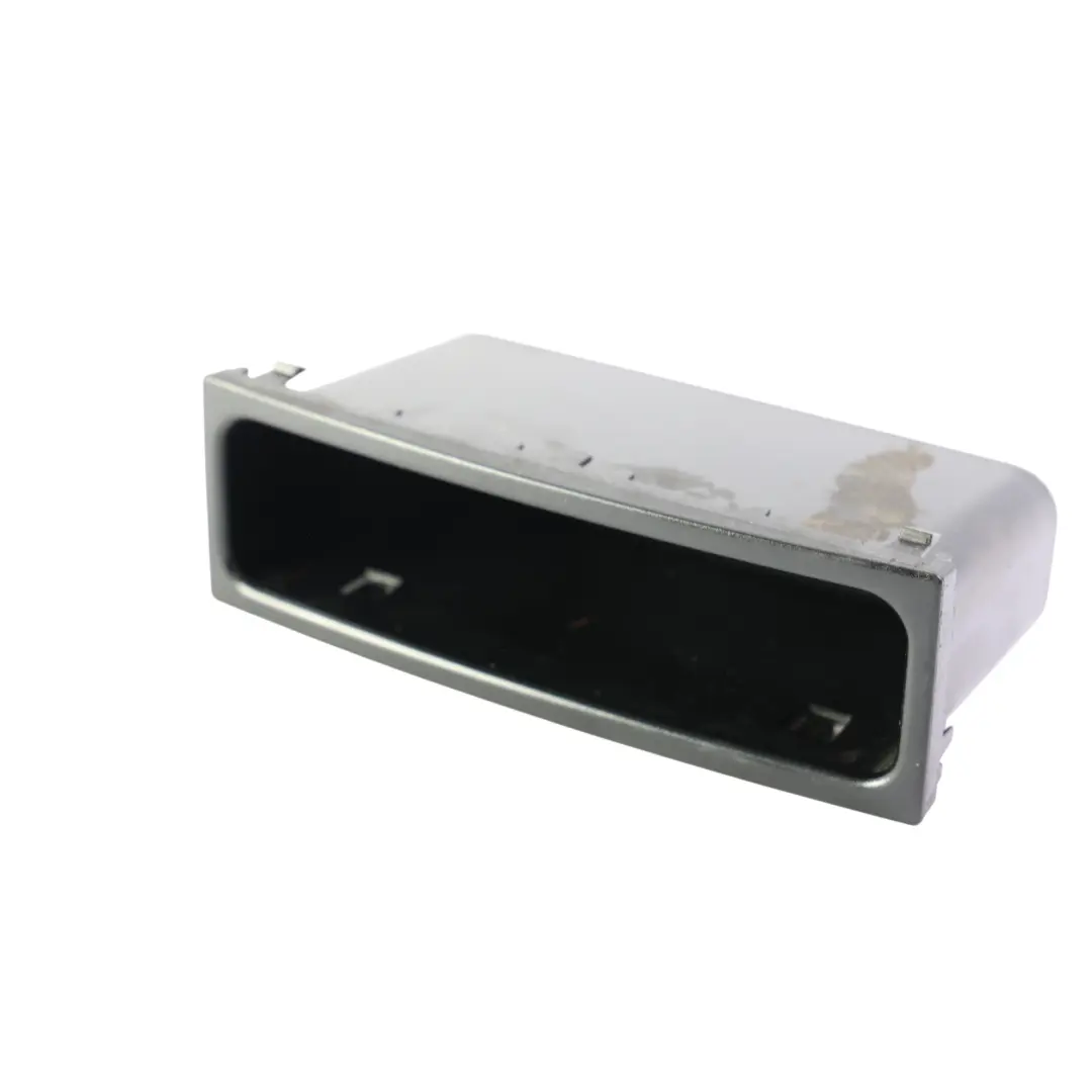 Mercedes Sprinter W906 Console Centrale Cendrier Prise Garniture - SKU A9066890047-2 - Numéro de pièce A9066890047