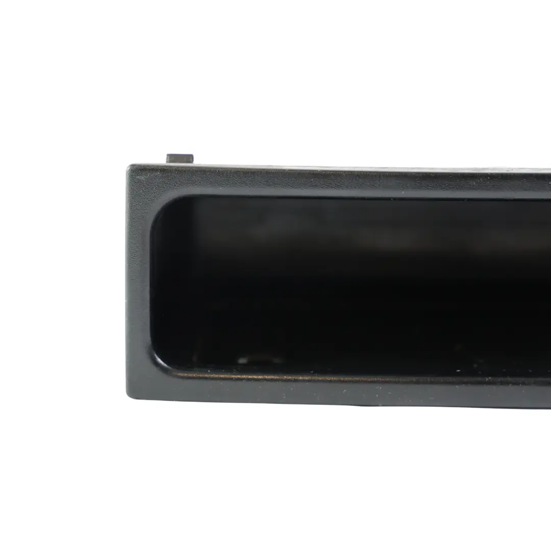 Mercedes Sprinter W906 Console Centrale Cendrier Prise Garniture - SKU A9066890047-2 - Numéro de pièce A9066890047