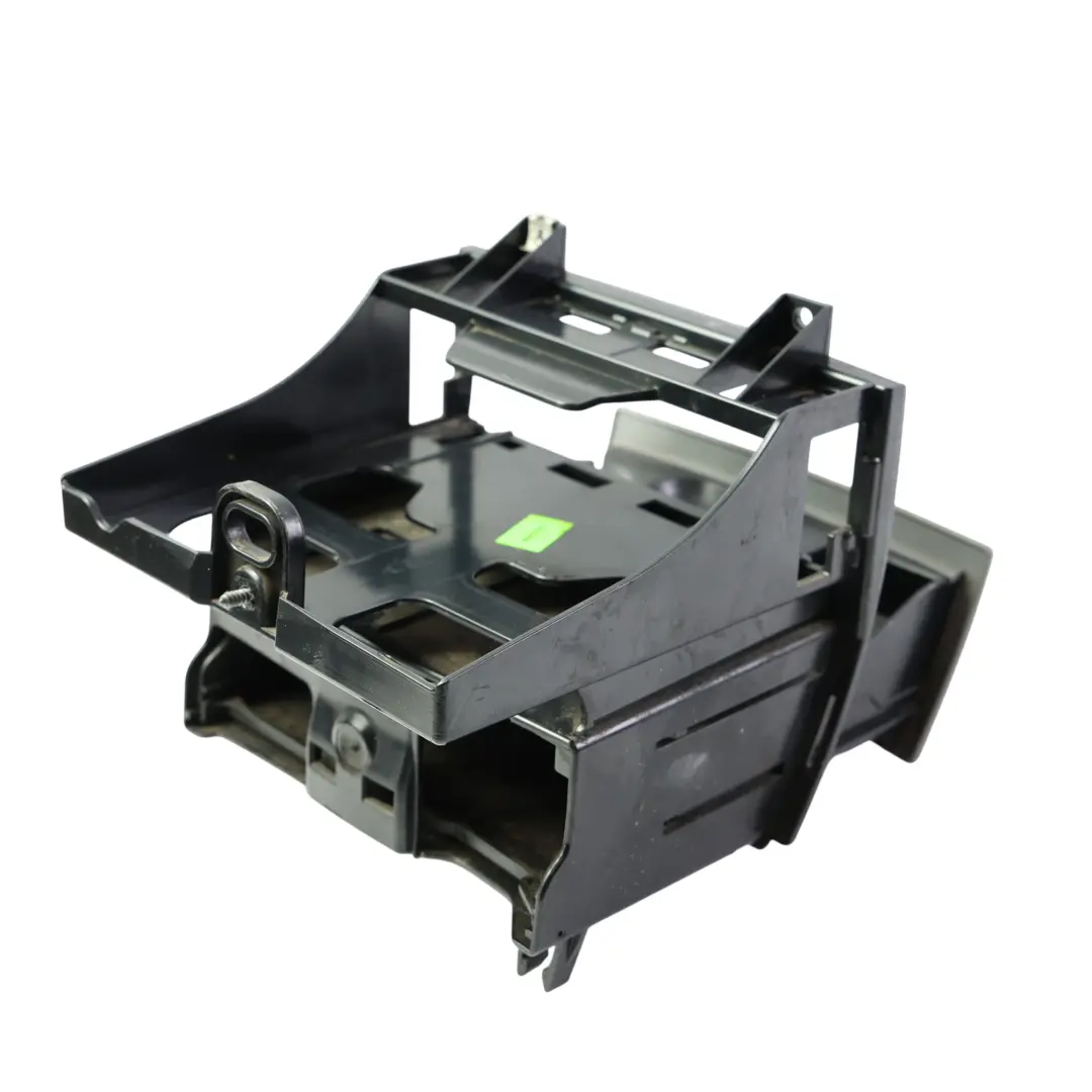 Portavasos Deslizante Consola Central para Mercedes W906 con número de pieza A9068100028 Mercedes W906 Portavasos Deslizante Consola Central - SKU A9068100028 - Número de pieza A9068100028