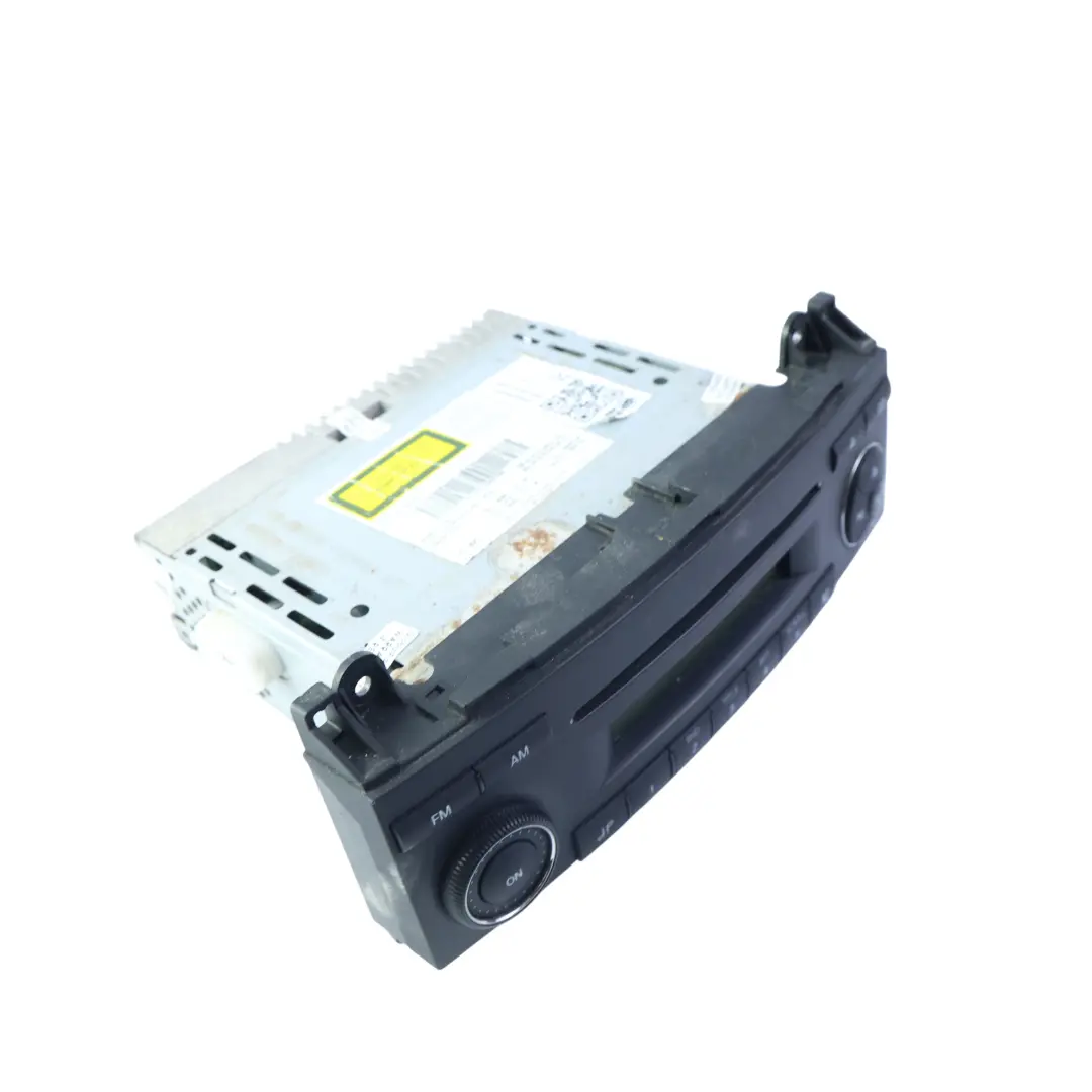 Mercedes W639 Radio CD - SKU A9068200079-1 - Numer Części A9068200079