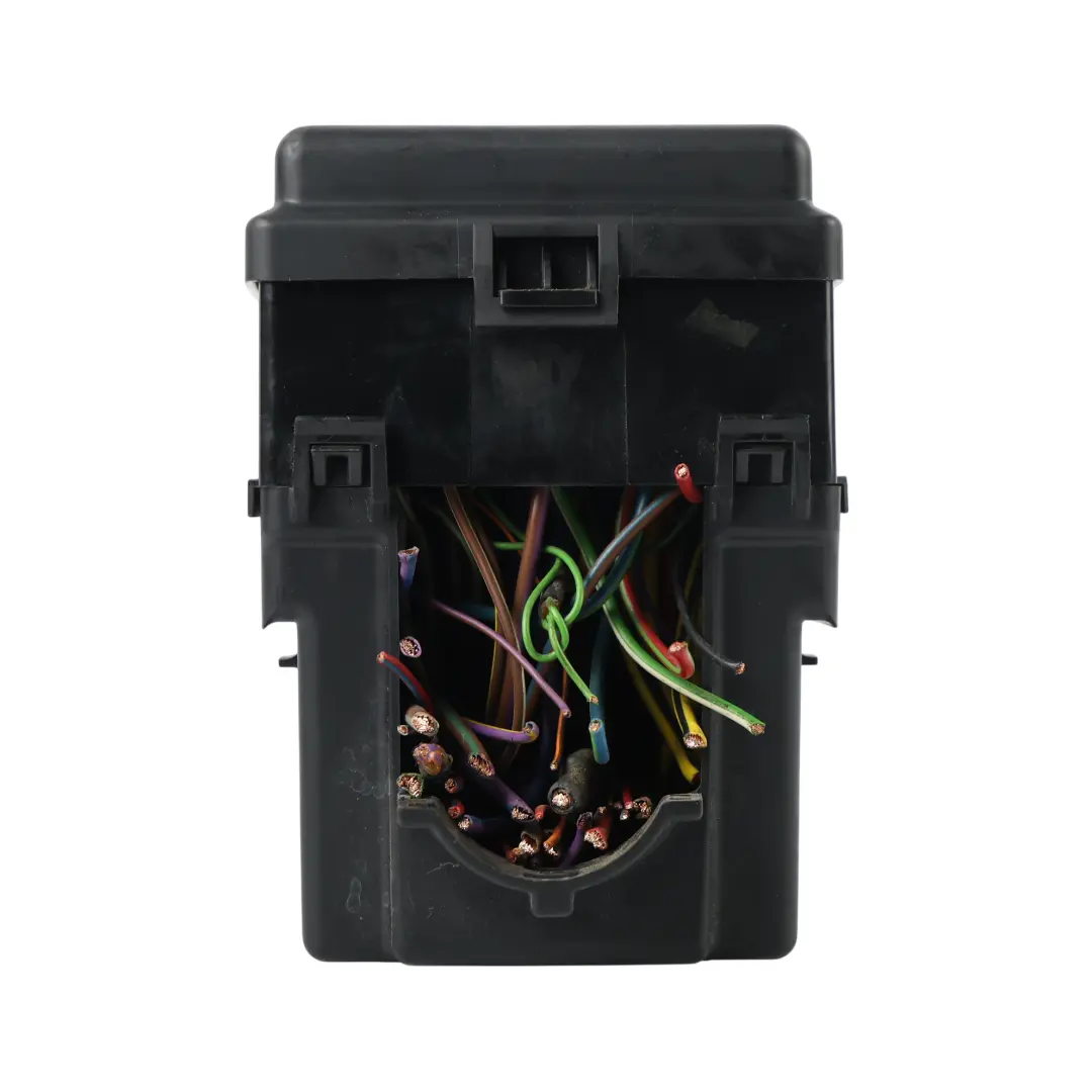 Fuse Box Electrical Unit AH32-14290-AWB to Range Rover Sport L320 Engine with Part number LR016057 Range Rover Sport L320 Engine Fuse Box Electrical Unit AH32-14290-AWB - SKU RHD-LR016057 - Part number LR016057