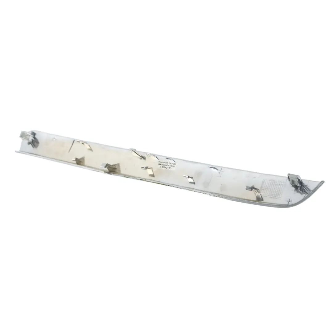 Pannello Porta Anteriore Destro per Land Rover Range Rover Sport L320 con numero di parte AH32-26656-ADW Land Rover Range Rover Sport L320 Pannello Porta Anteriore Destro - SKU AH32-26656-ADW - Numero di parte AH32-26656-ADW