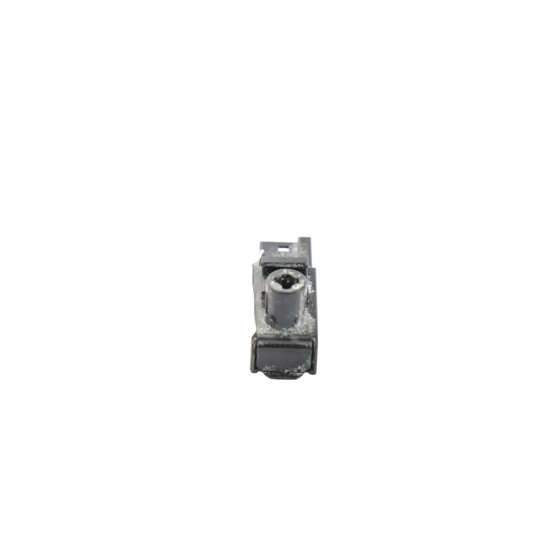 Ford Focus MK3 Listwa Oświetlenia Drzwi - SKU AM51-13D775-AA - Numer Części AM51-13D775-AA