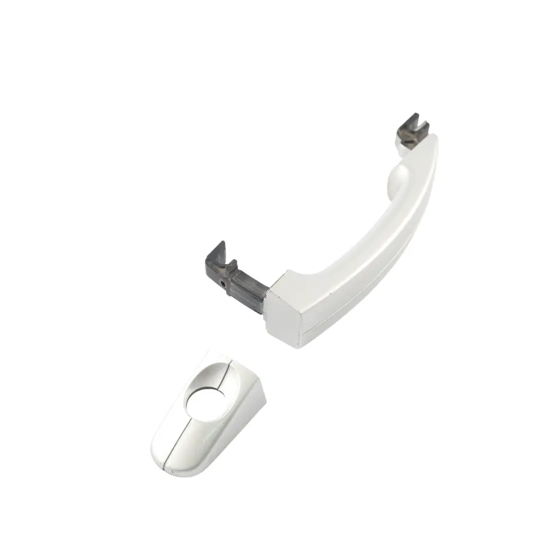 MK3 Türgriff Vorne Links Moondust Silber Metallic ZJ für Ford Focus mit Teilenummer AM51-U22404-CAW Ford Focus MK3 Türgriff Vorne Links Moondust Silber Metallic ZJ - SKU AM51-U22404-CAW-MDS1 - Teilenummer AM51-U22404-CAW