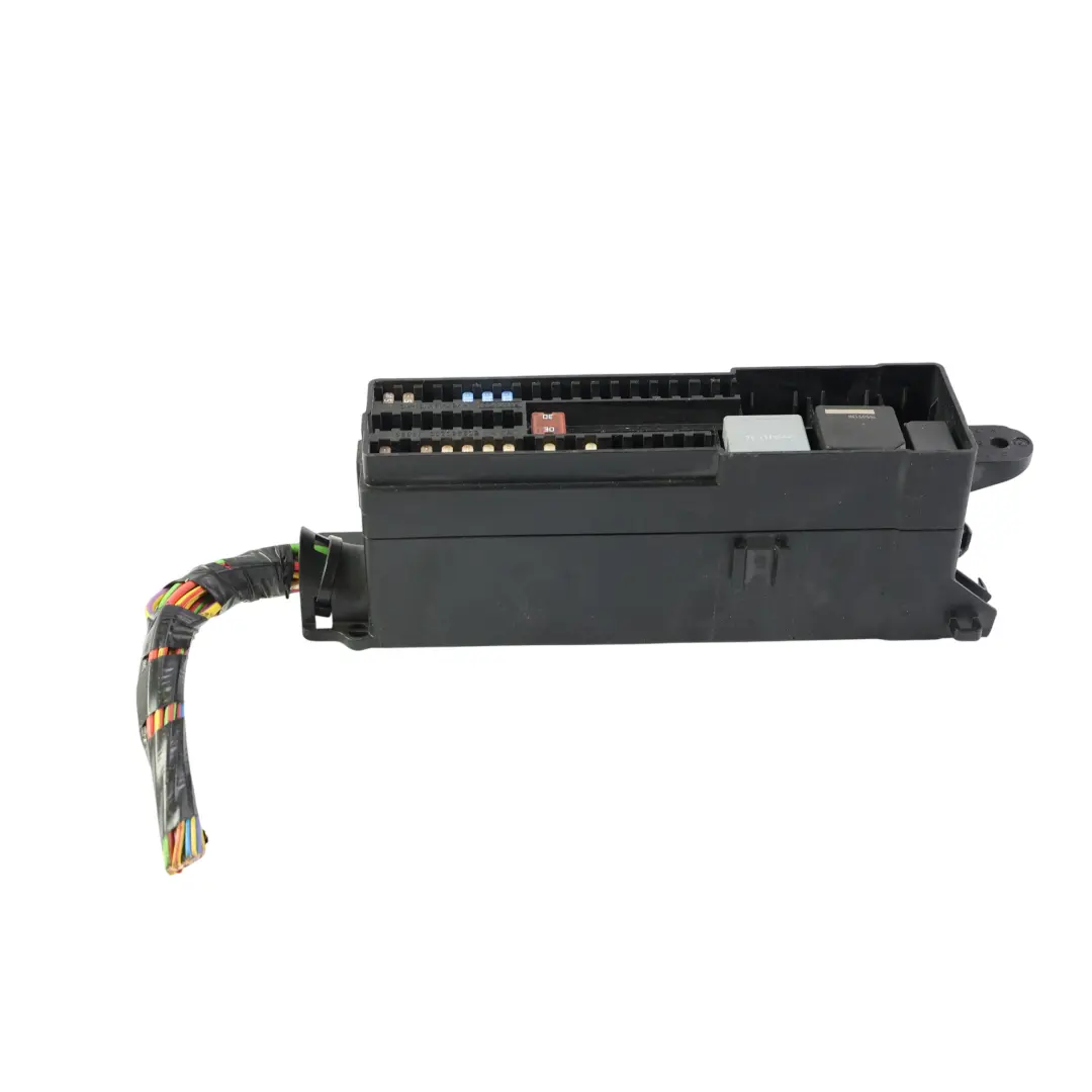 Ford Focus MK3 Caja Fusibles Relés Carcasa - SKU AV6T-14K131-AC - Número de pieza AV6T-14K131-AC