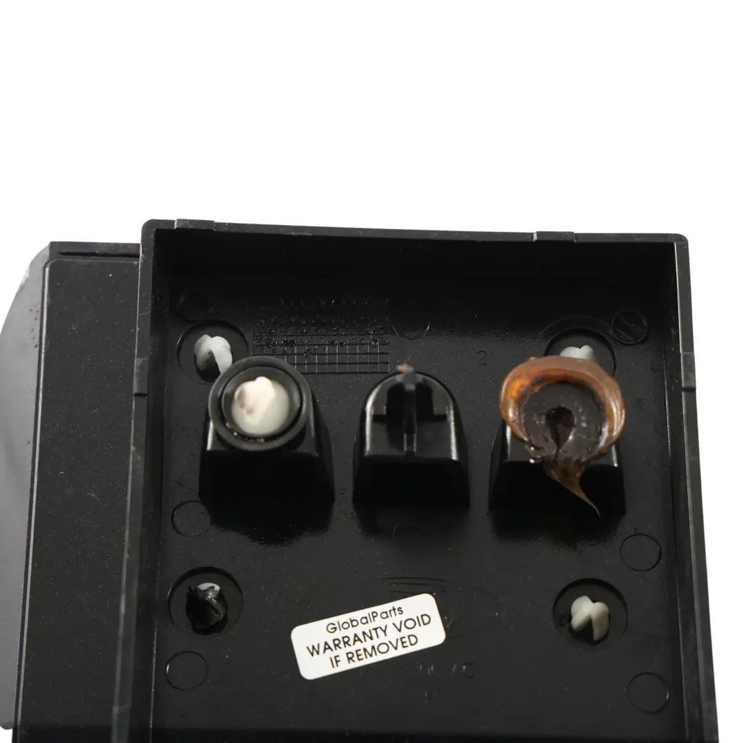 Ford Transit Custom Tapa Combustible Negro Pantera D9 - SKU BK21-V20206-AC-PBL - Número de pieza BK21-V20206-AC