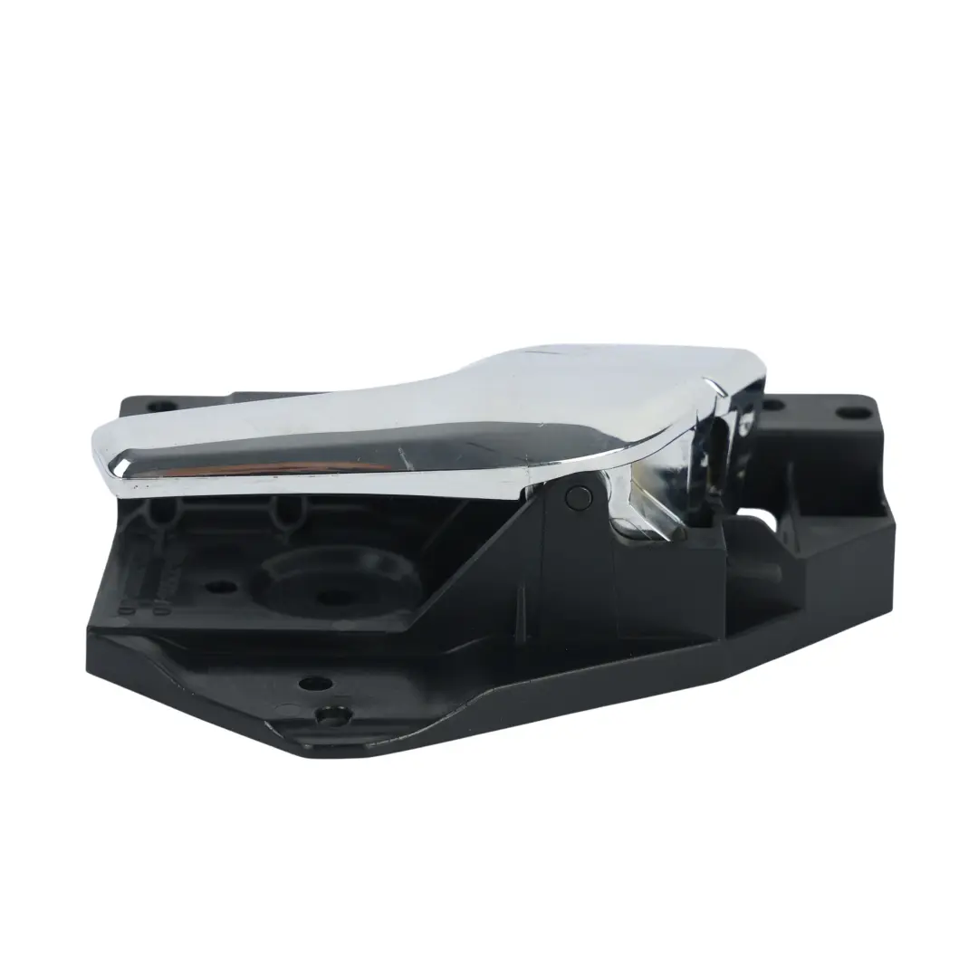 Maniglia Porta Interna Posteriore Destra 8X23-22600-BD per Jaguar XF X250 con numero di parte C2D4091 Jaguar XF X250 Maniglia Porta Interna Posteriore Destra 8X23-22600-BD - SKU C2D4091 - Numero di parte C2D4091